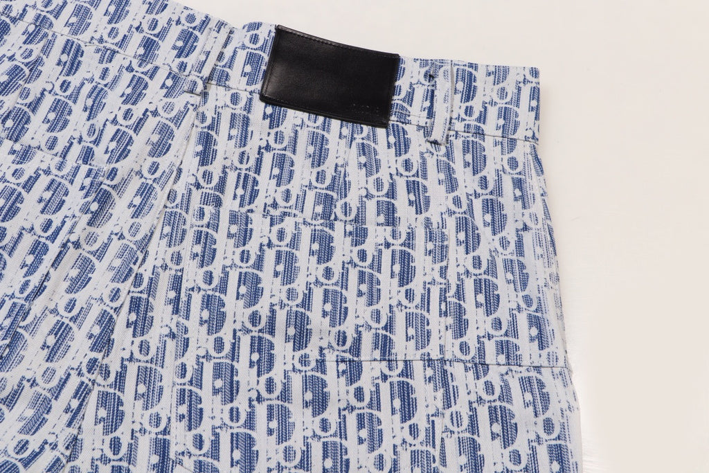 Dior shorts back with waistband logo tab