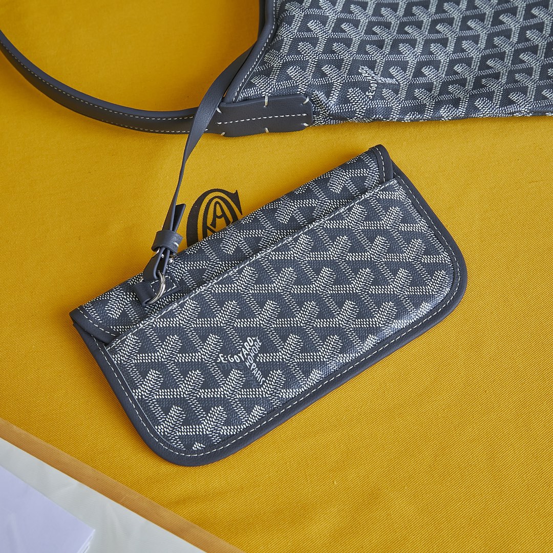 Goyard crossbody bag, blue-gray Goyardine pattern, flap and strap