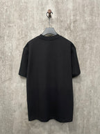 Black short-sleeve T-shirt with back crew neck and relaxed fit