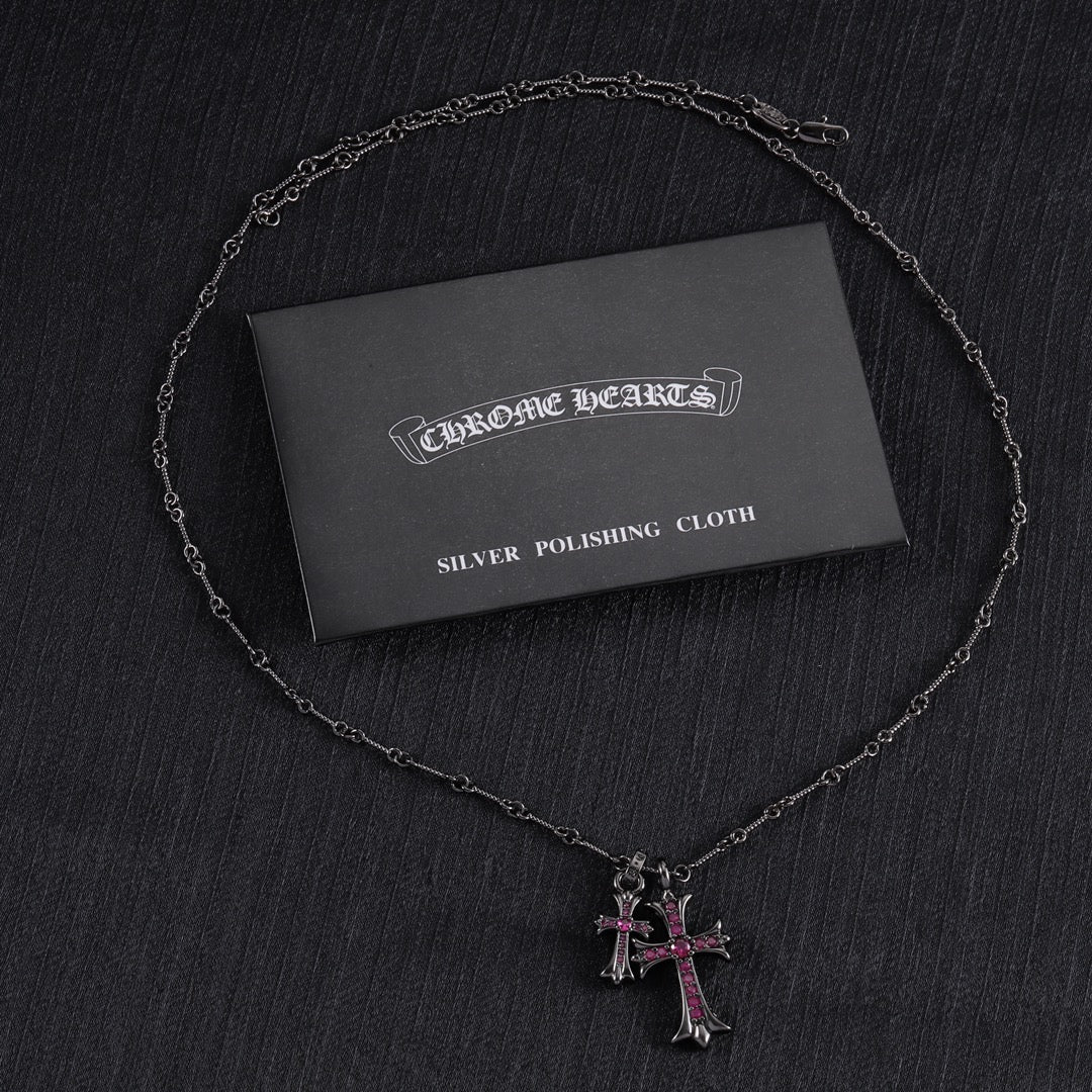 Chrome Hearts silver polishing cloth with silver-tone cross pendant necklace chain