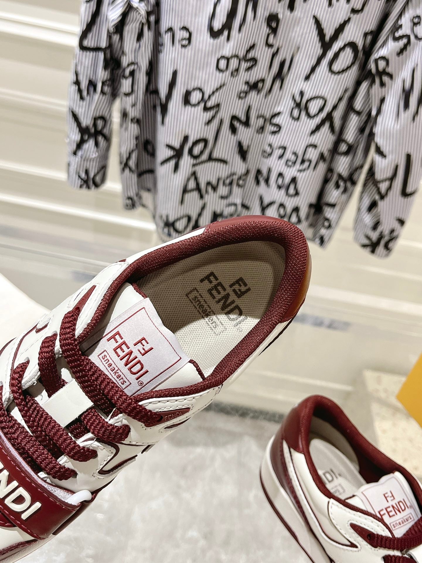 Luxury Shoes Fendi Unisex