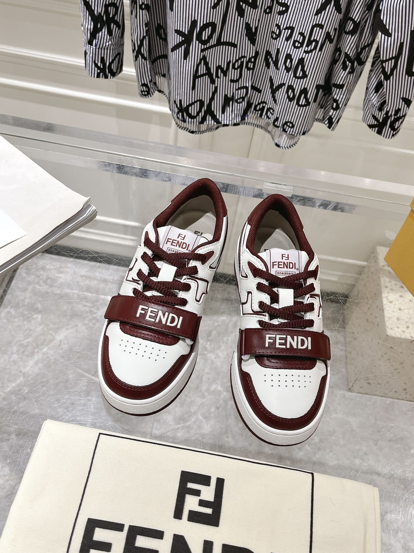 Luxury Shoes Fendi Unisex