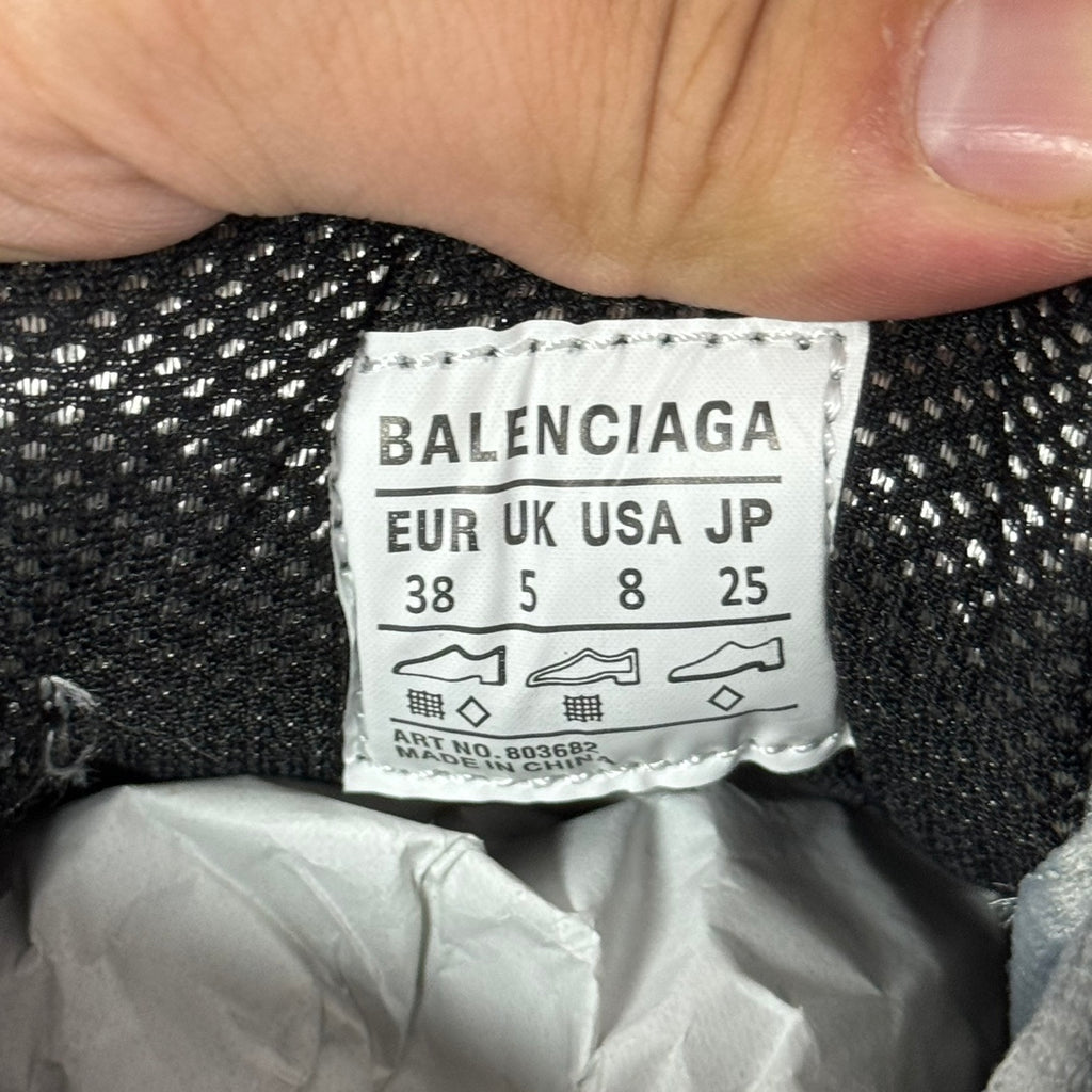 Shoe size label: BALENCIAGA, EUR 38, UK 5, US 8, JP 25