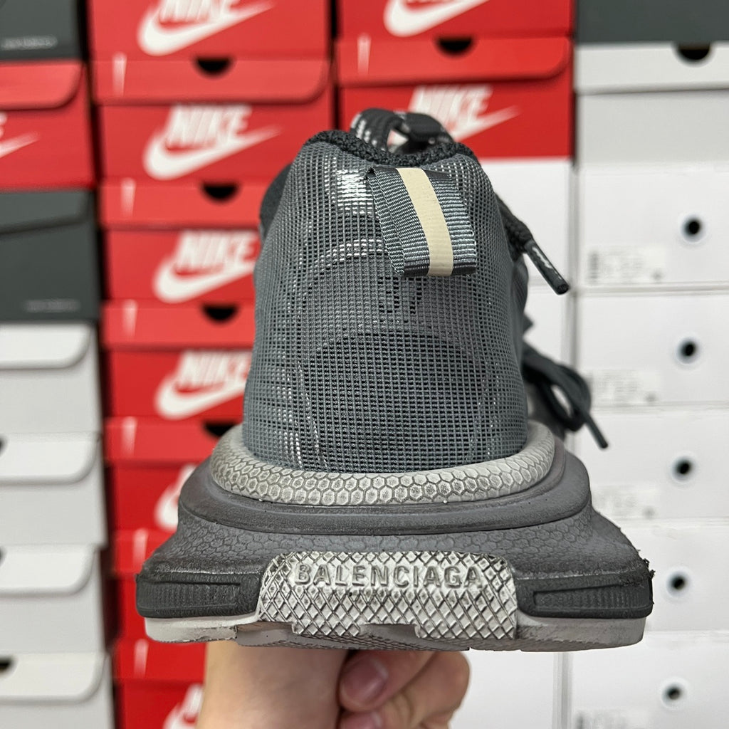 Unisex sneakers, dark gray knit upper with beige heel strap and thick sole