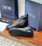 Women’s high-top sneaker sole and toe, black Dior monogram upper