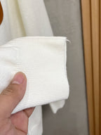 Gucci white sweater sleeve cuff with ribbed knit hem detail