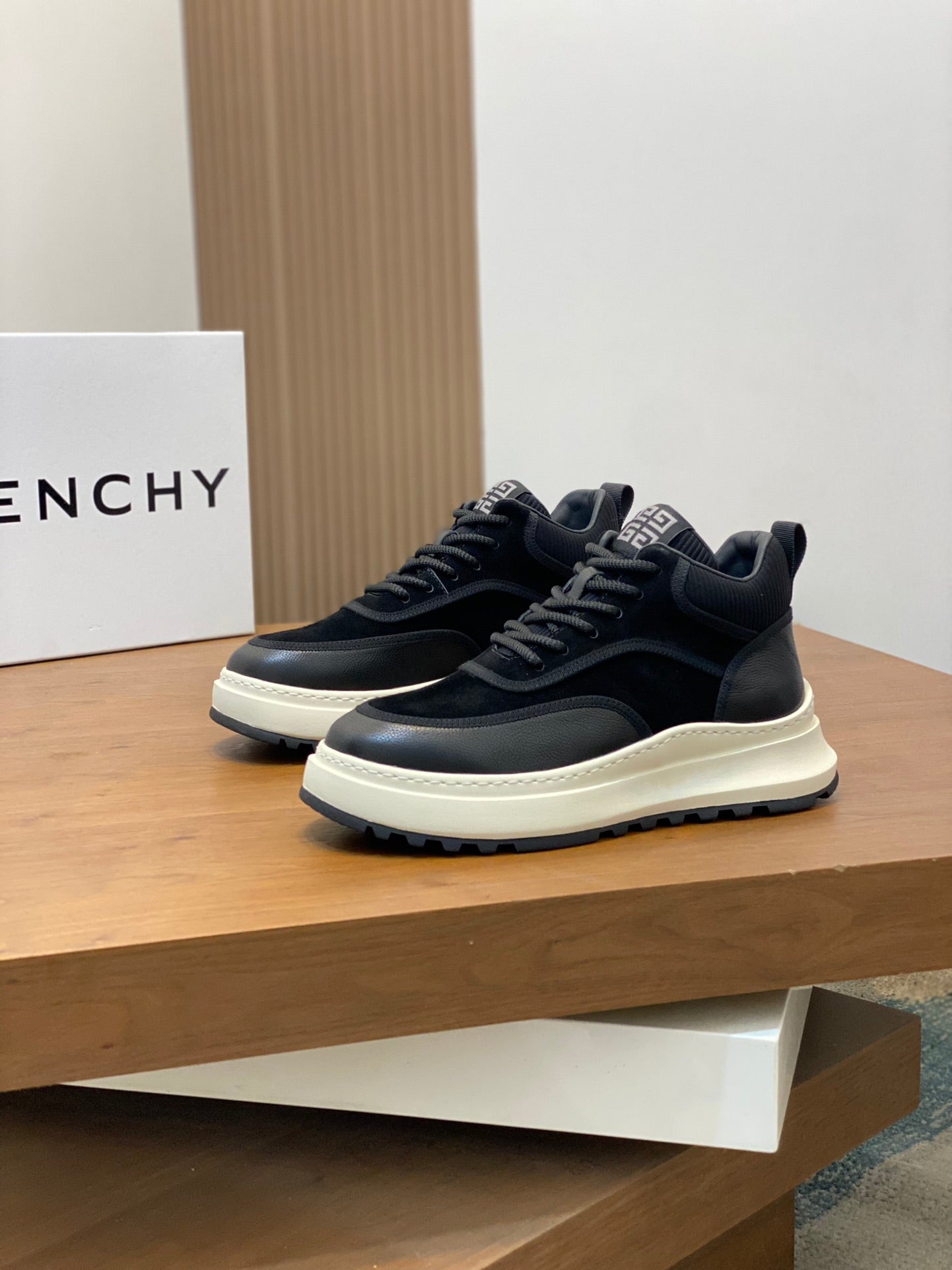 Luxury Shoes Givenchy