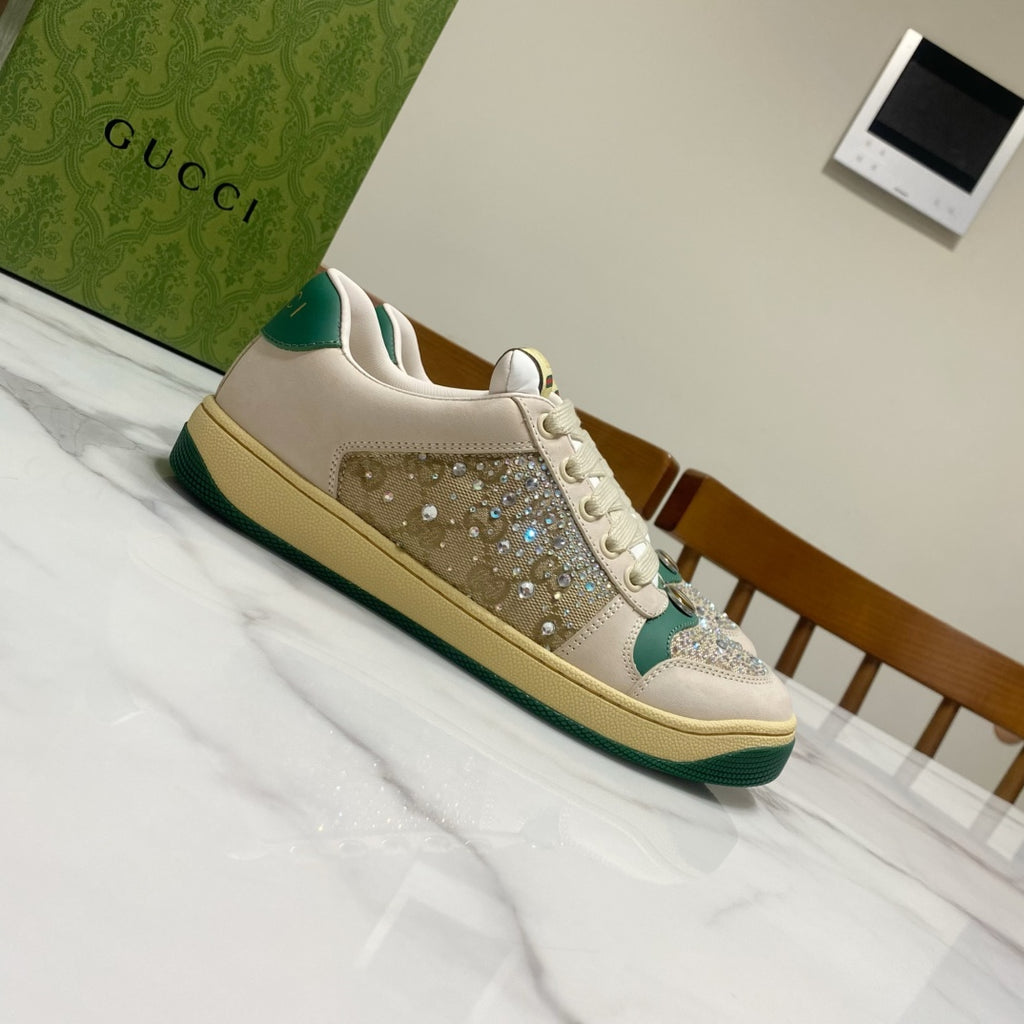 Gucci low-top sneakers in cream with green accents and glittered front panel