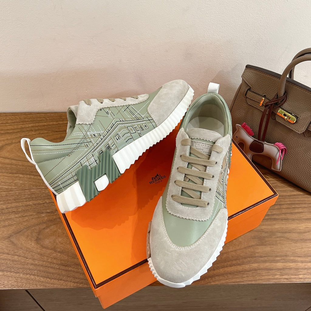 Low-top unisex sneakers with green patterned panels, white laces, rubber sole