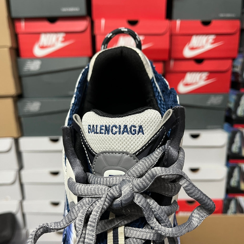 Balenciaga unisex running shoes, black heel collar with BALENCIAGA logo