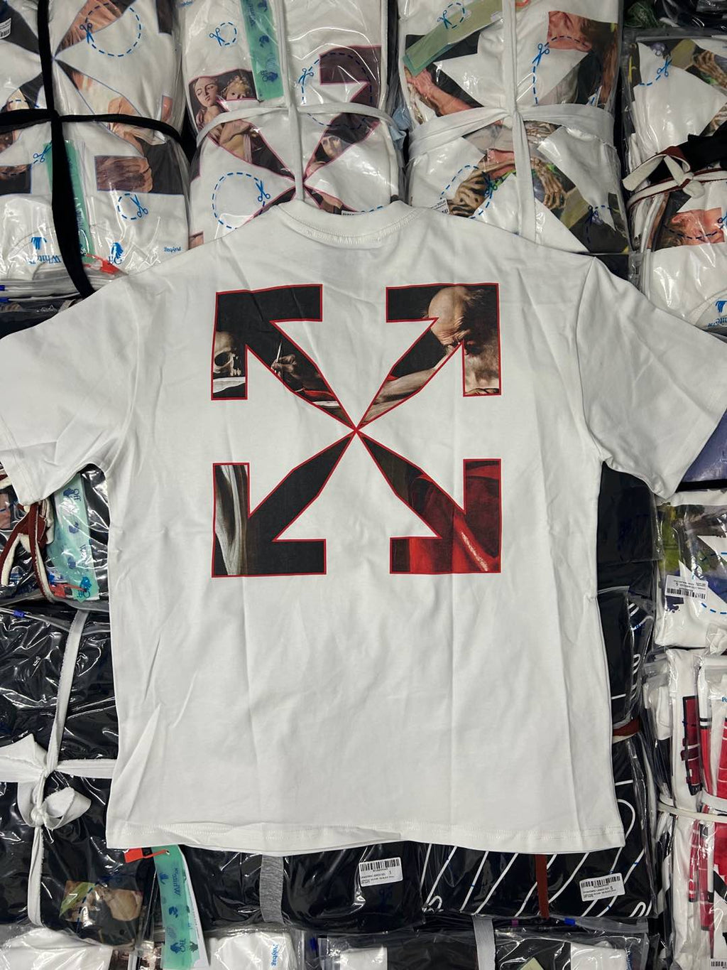 Off-White off-white graphic T-shirt, back large red and black logo