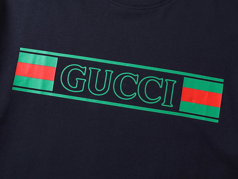 Gucci short-sleeve T-shirt chest logo stripe with green and red accents