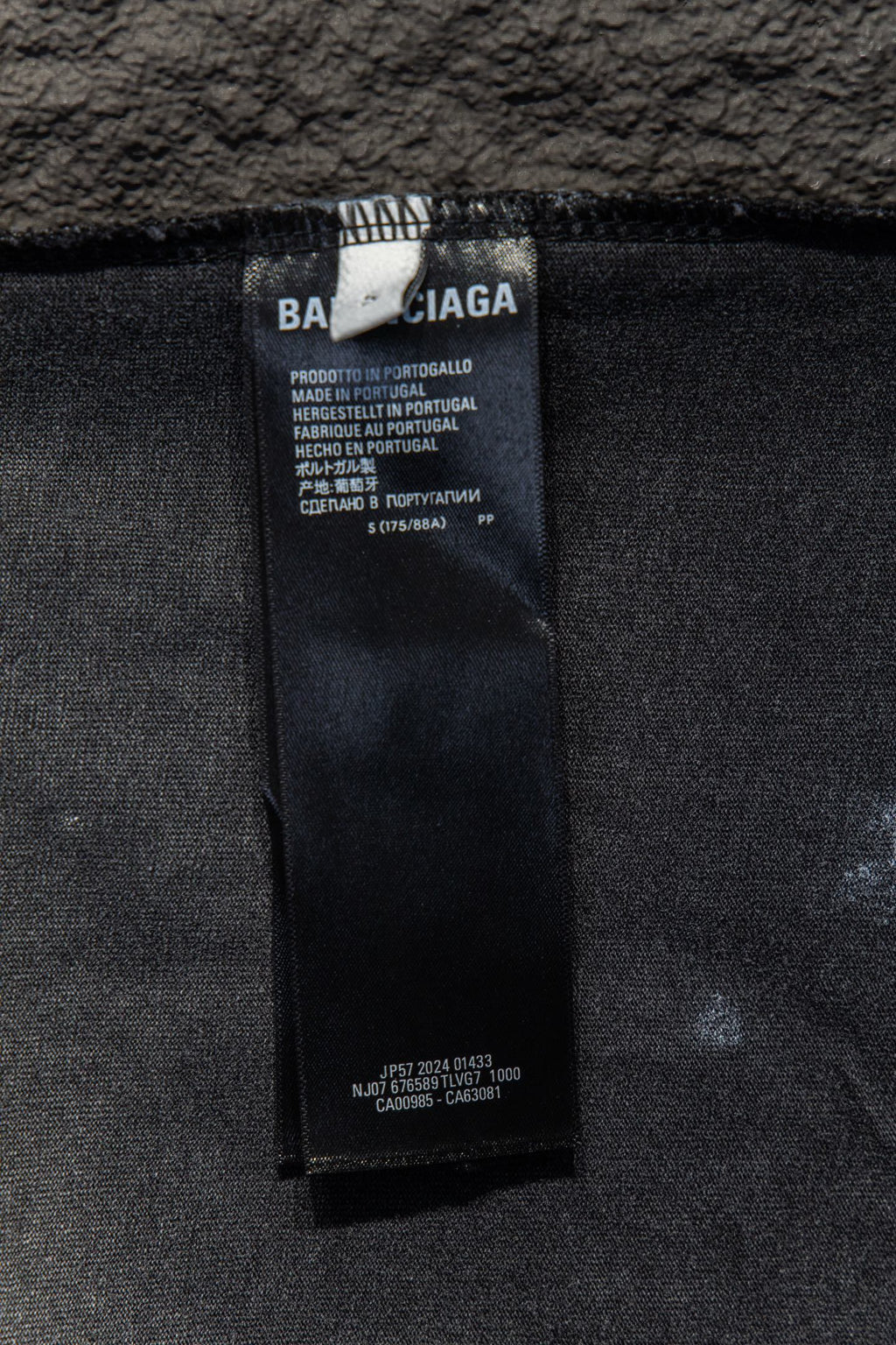 Balenciaga T-shirt neck label and size tag