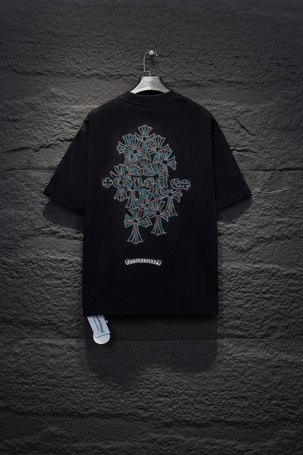 Black short-sleeve T-shirt with large back floral cross embroidery