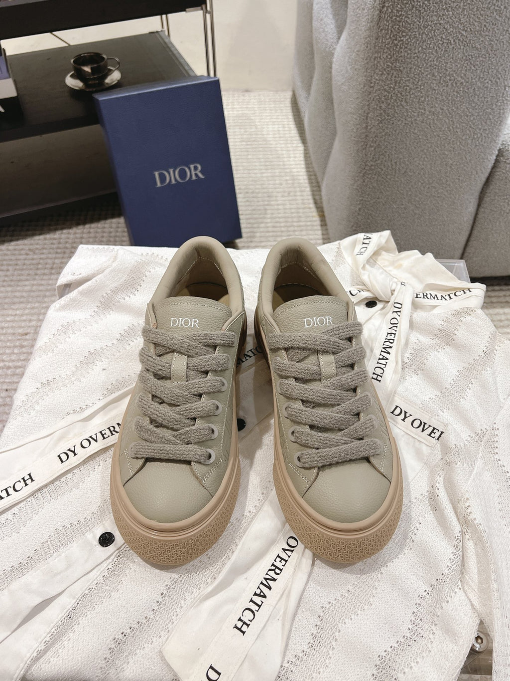 Unisex low-top sneakers, light beige with lace-up and Dior logo on tongue