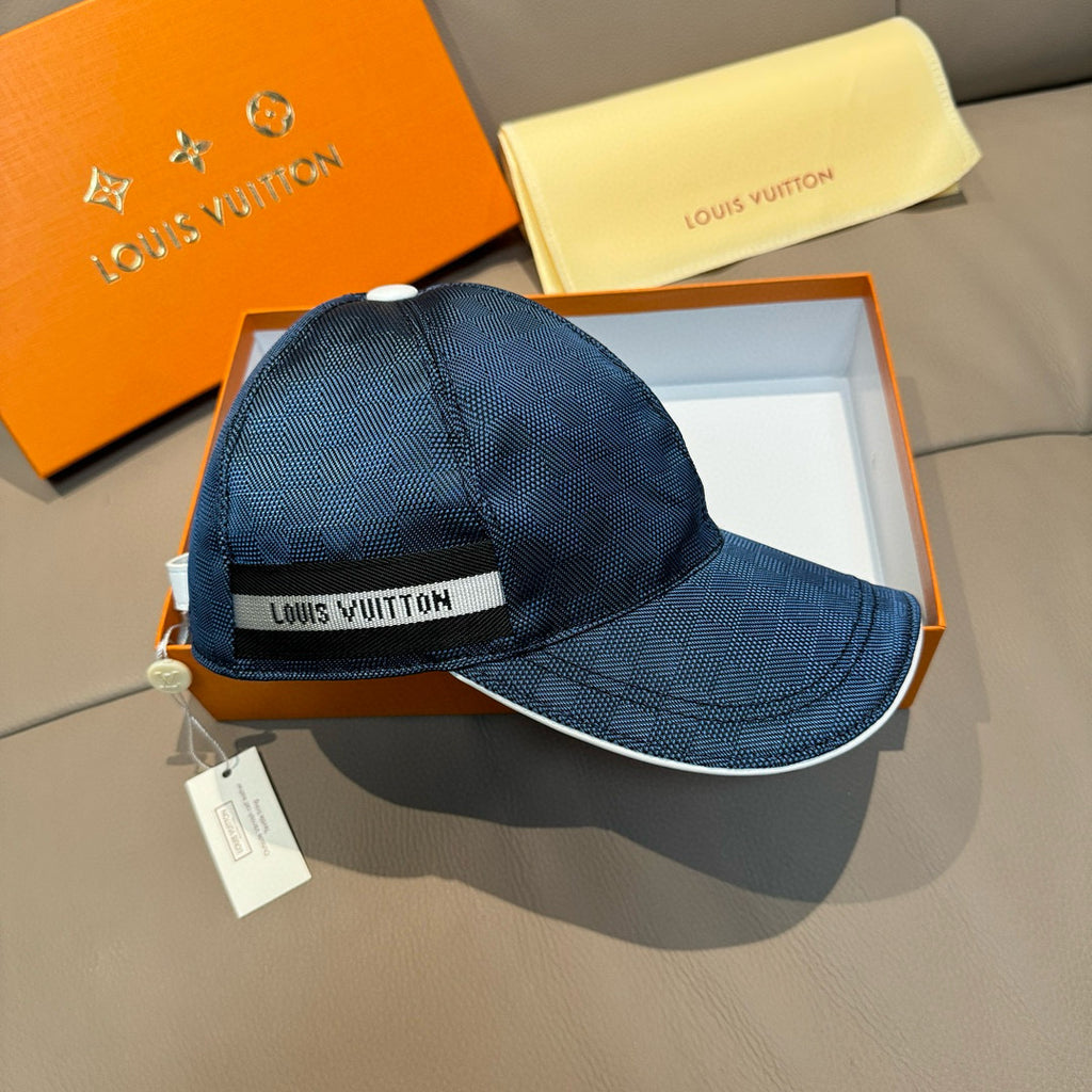 Navy Louis Vuitton baseball cap with jacquard texture and logo band on brim