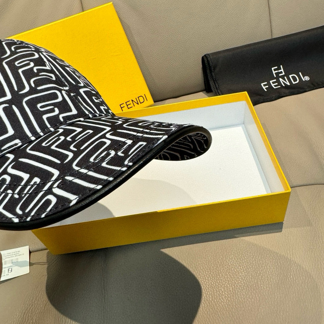 Black cap with white geometric print, side panel and curved brim detail