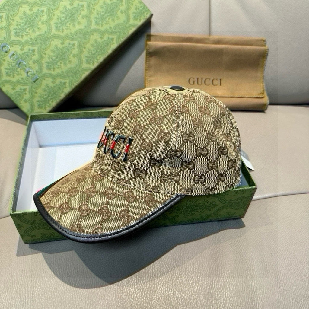 Gucci GG baseball cap, beige canvas with black brim trim and multicolor Web stripe