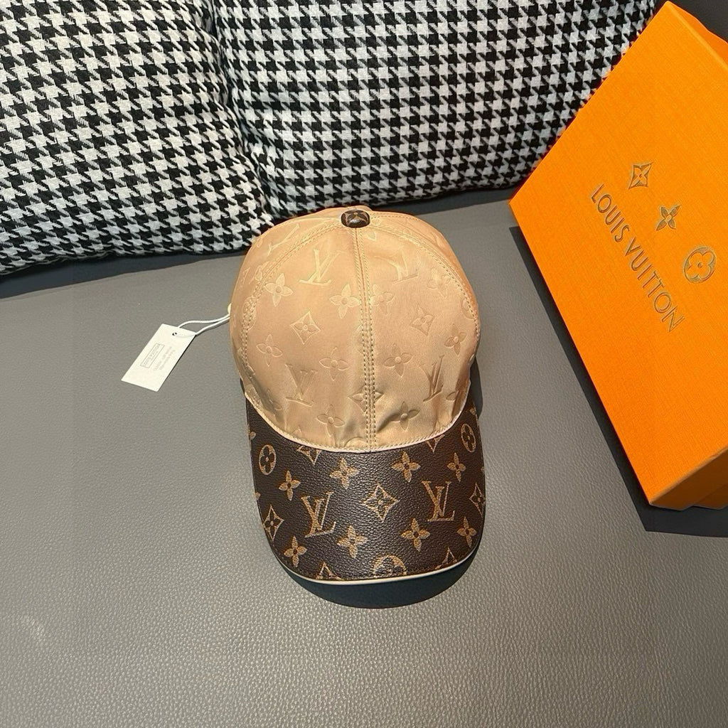 Louis Vuitton baseball cap, beige monogram crown and dark monogram brim