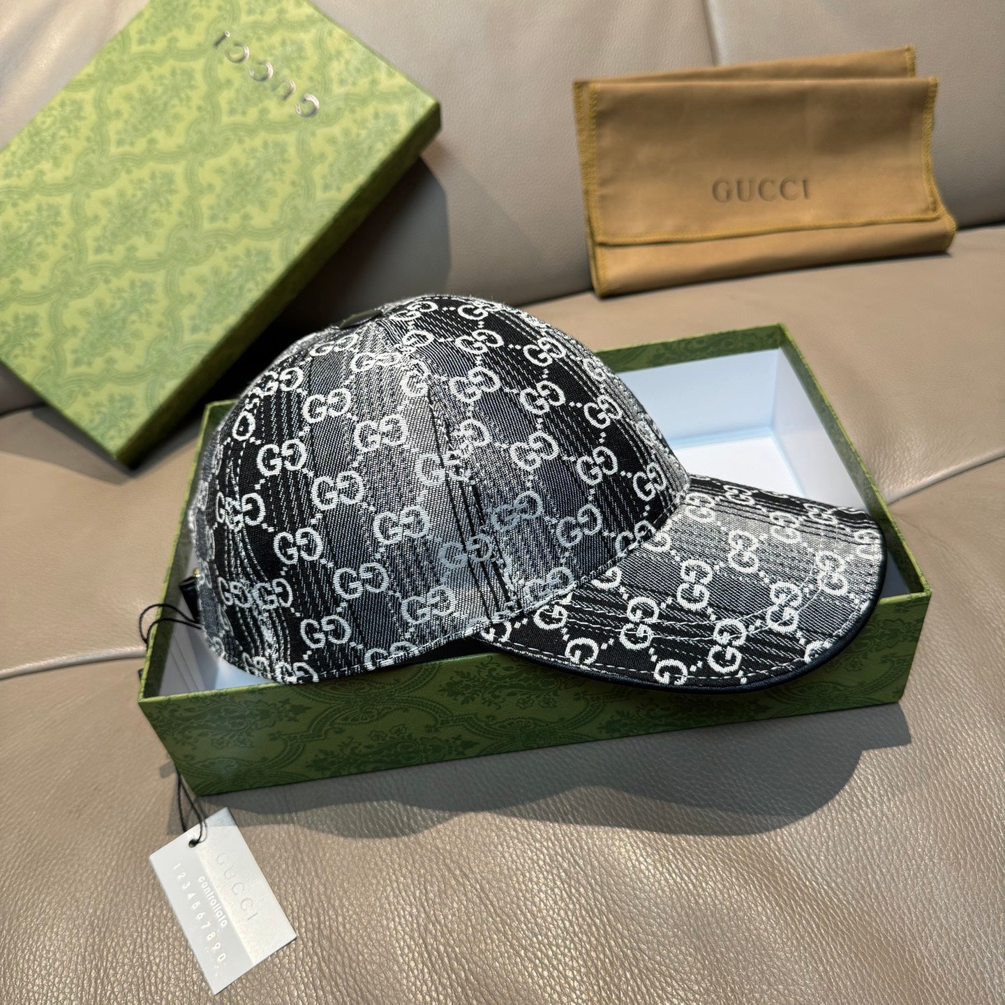 Gucci GG-print baseball cap, top and brim, black and white, curved brim