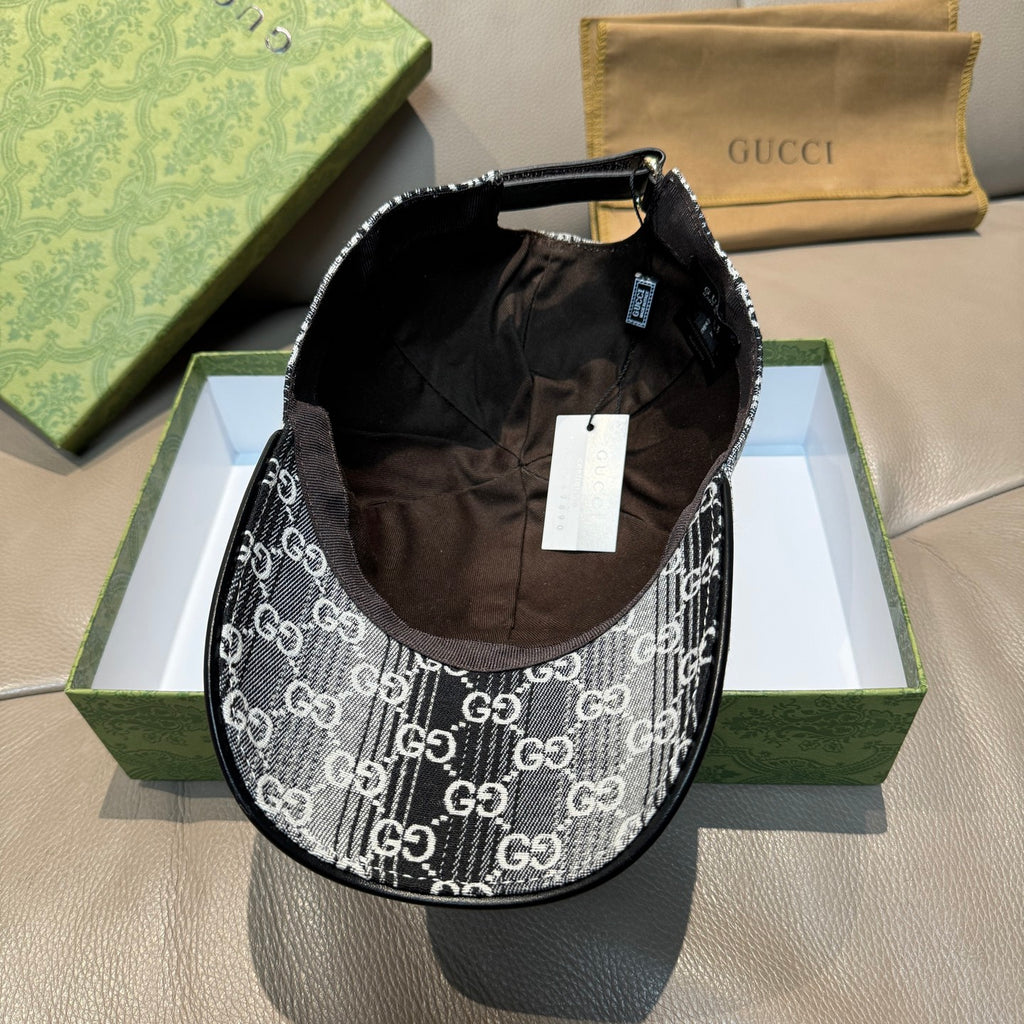 Gucci GG-print baseball cap, inner lining visible, black and white