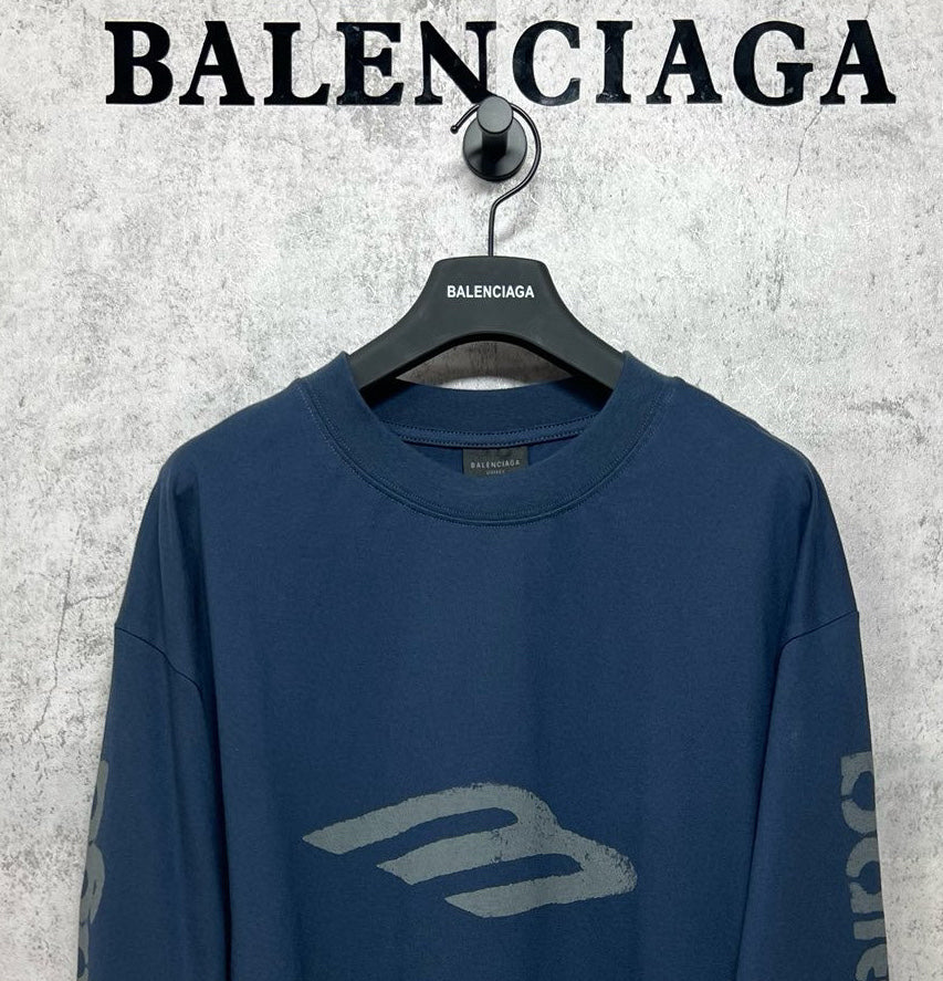 Long-sleeve crewneck T-shirt, dark blue, chest logo graphic, front view