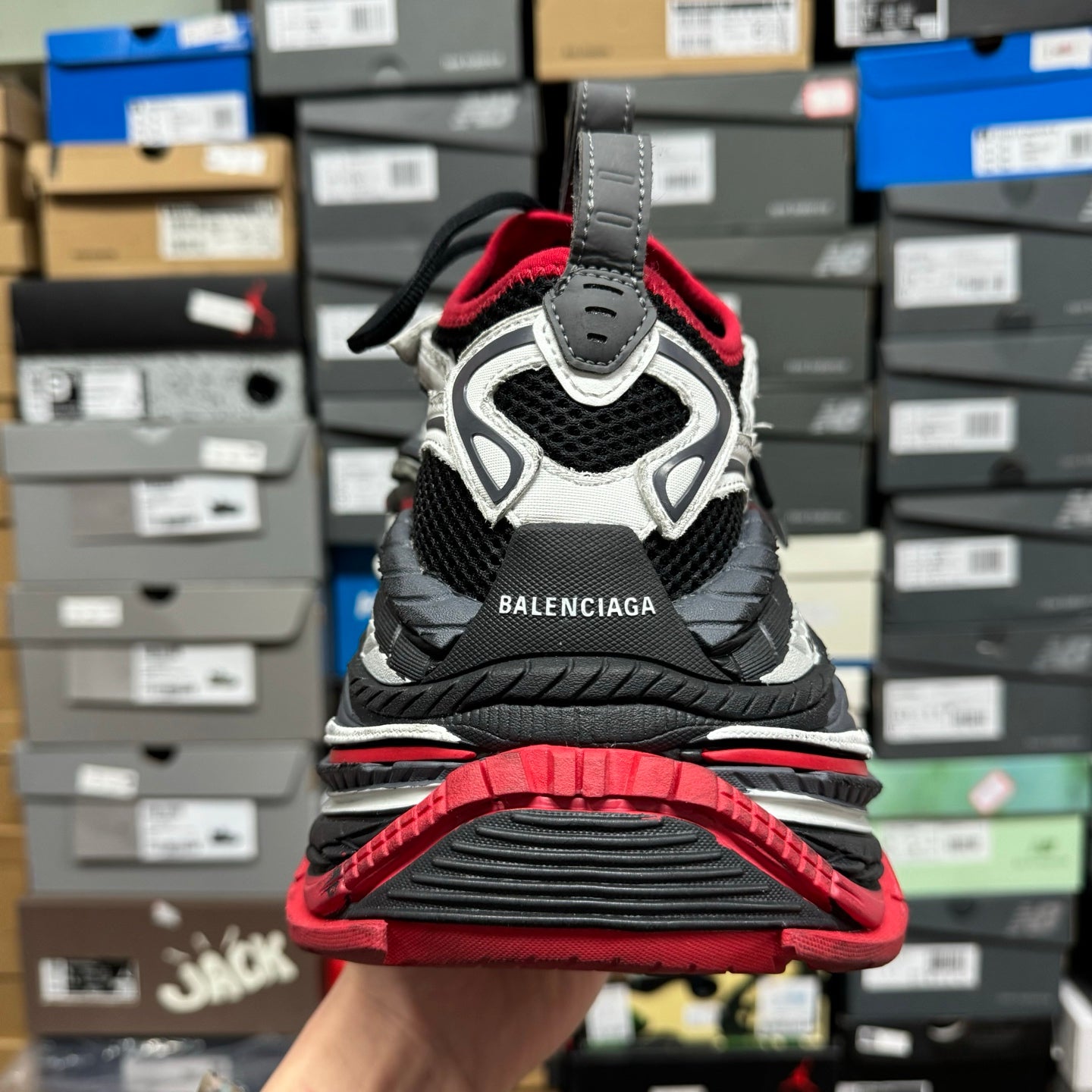 Chunky sneaker heel with BALENCIAGA logo and red outsole tread