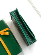 Goyard green zip wallet side view, double zipper pulls