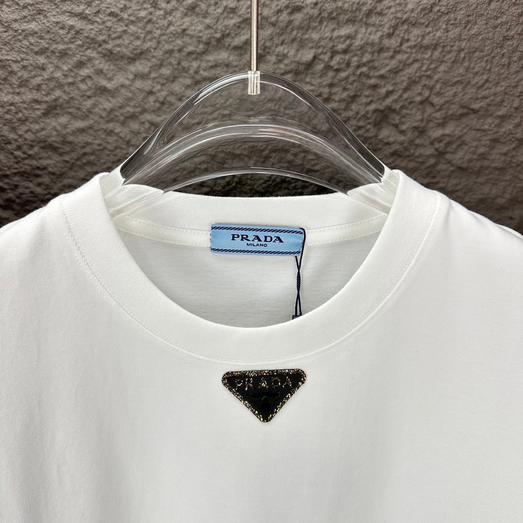 Prada short-sleeve T-shirt collar with triangle logo and blue brand label