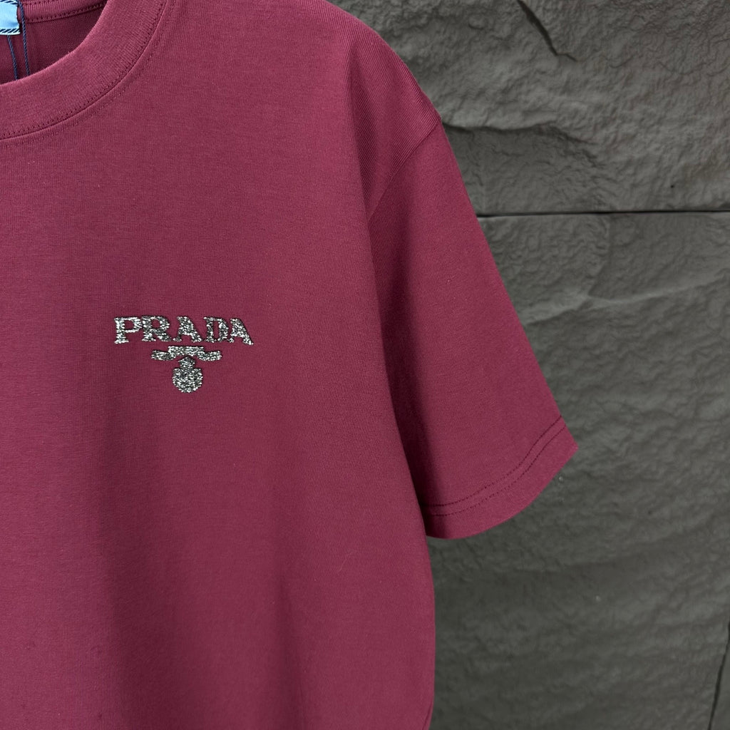 Prada short-sleeve T-shirt sleeve and chest PRADA logo in dark berry.