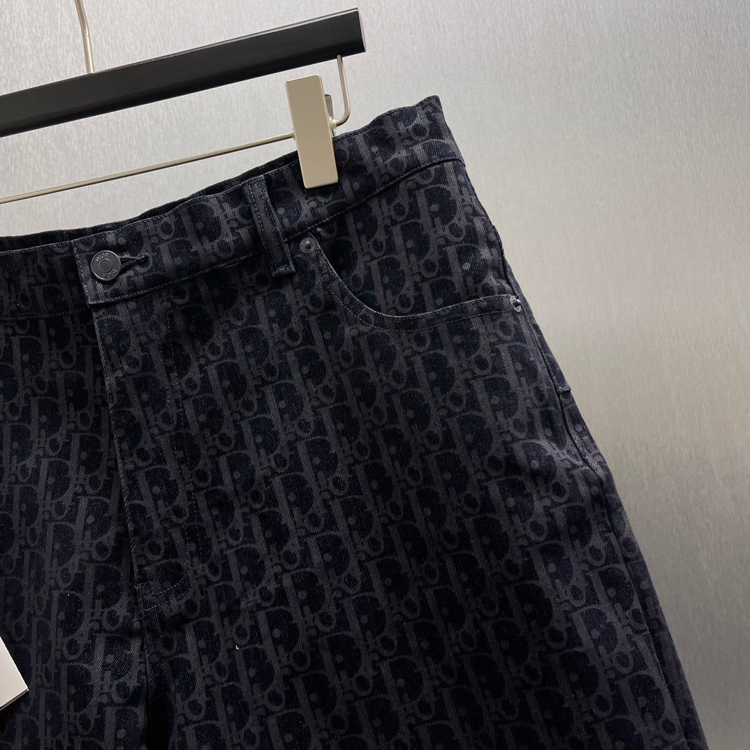 Dior logo-pattern shorts waistband with dark button and belt loops