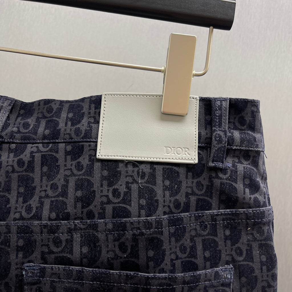 Dior shorts with light beige logo patch at side waistband
