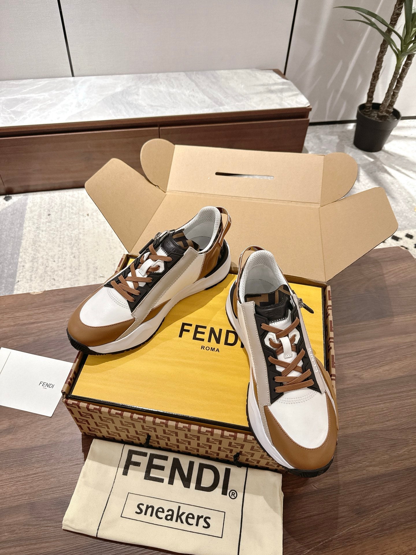 Luxury Shoes Fendi Unisex