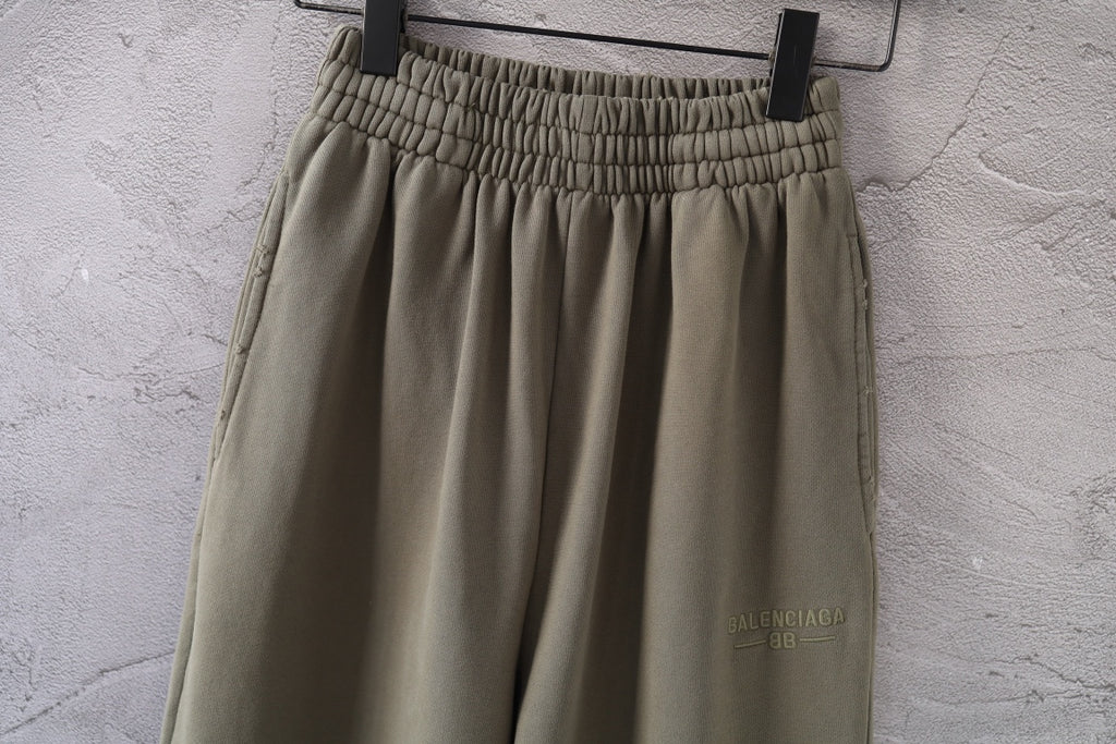 Olive green gathered-waist wide-leg pants