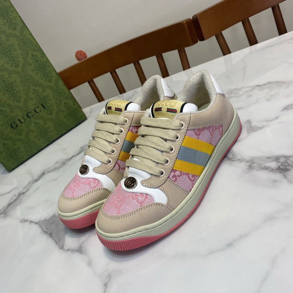 Unisex Gucci sneakers, cream leather with pink detail and multicolor stripe; pink sole