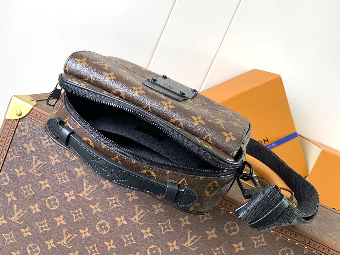 Men's Louis Vuitton monogram crossbody bag with zipper opening and shoulder strap