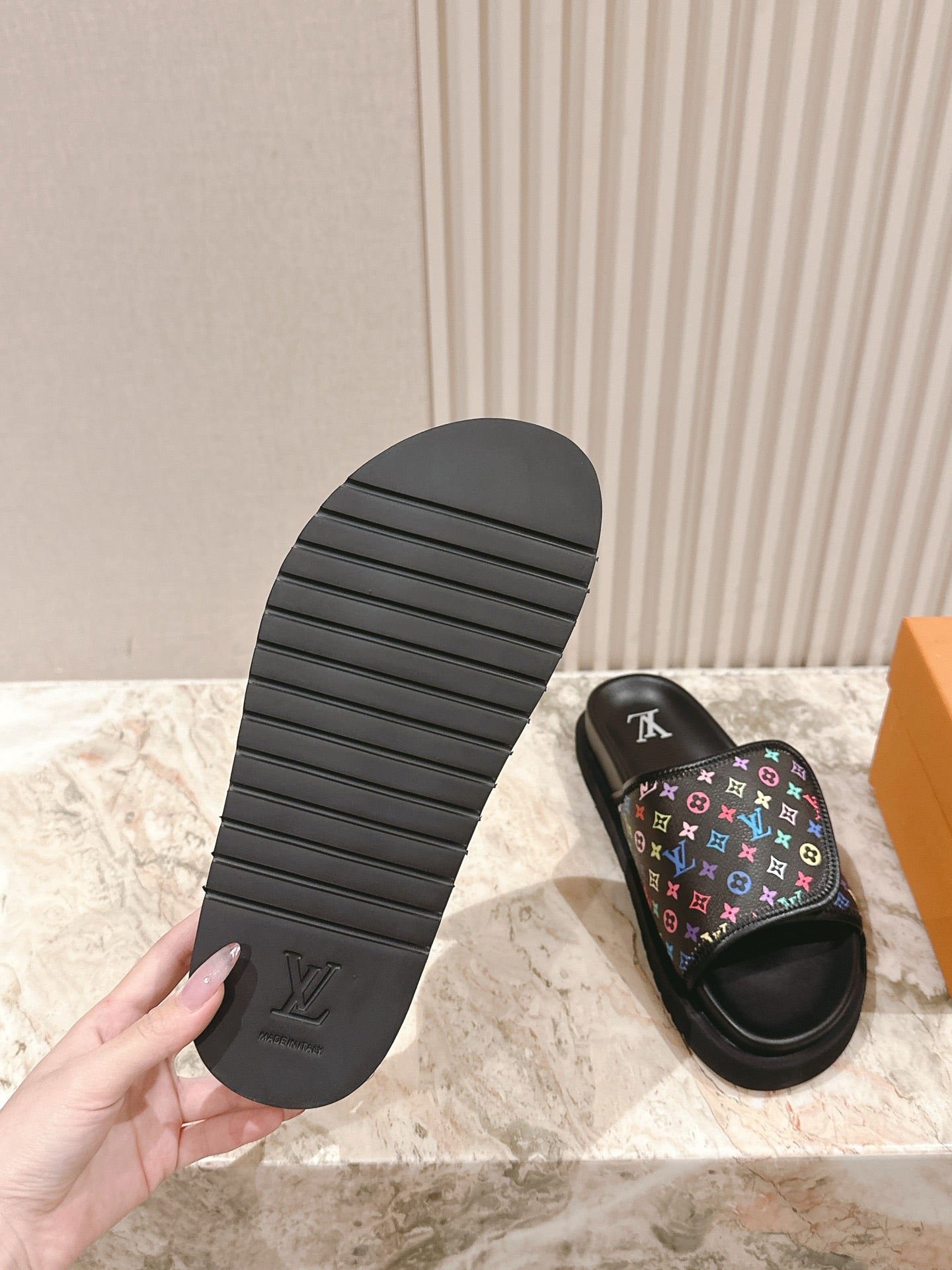 Louis Vuitton slide sandals, black ribbed outsole and multicolor monogram strap