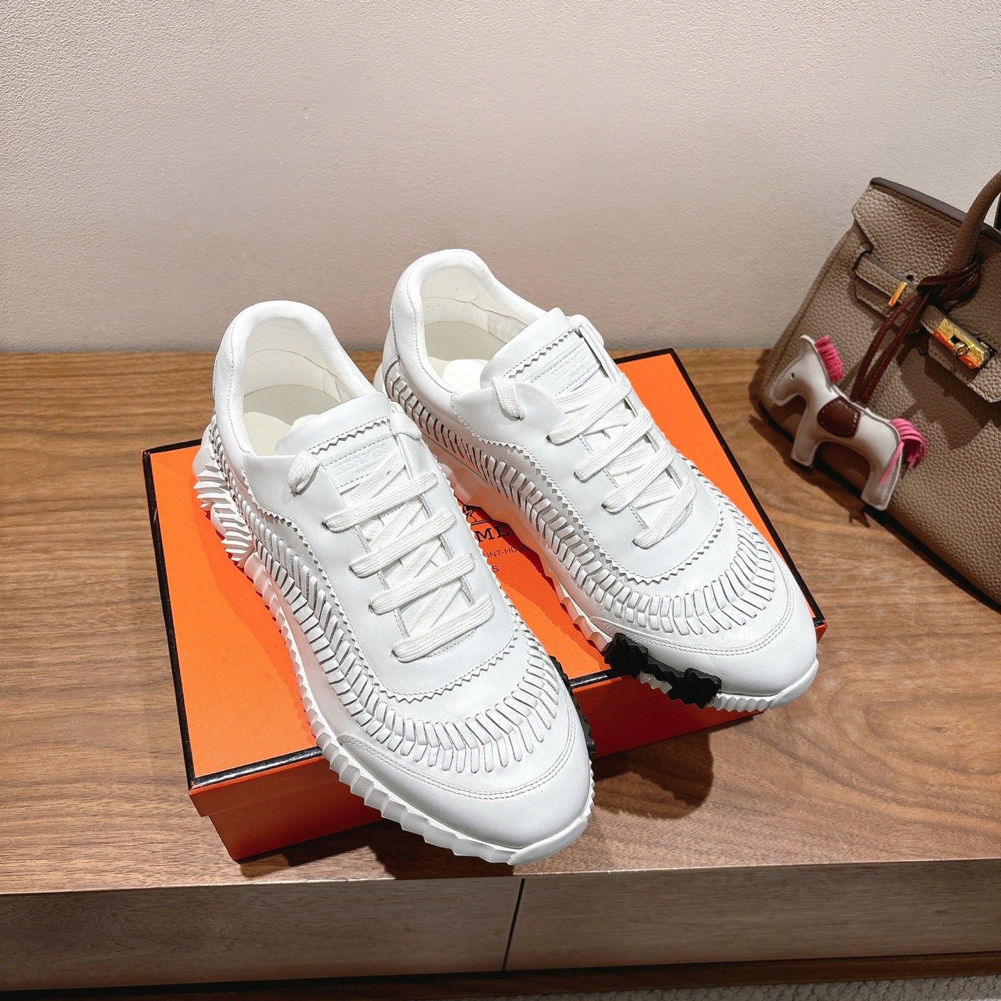 Luxury Shoes Hermes Unisex