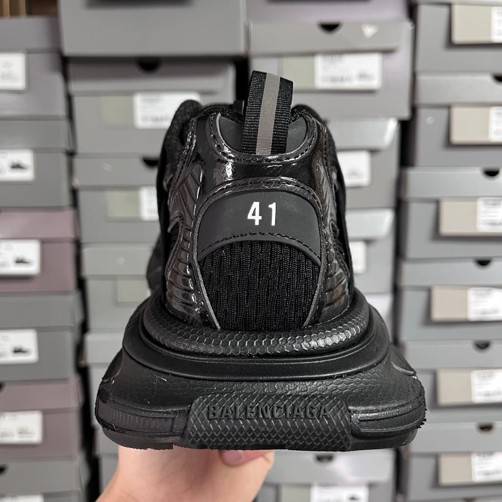Black Balenciaga unisex sneaker heel with size 41 marking and padded sole