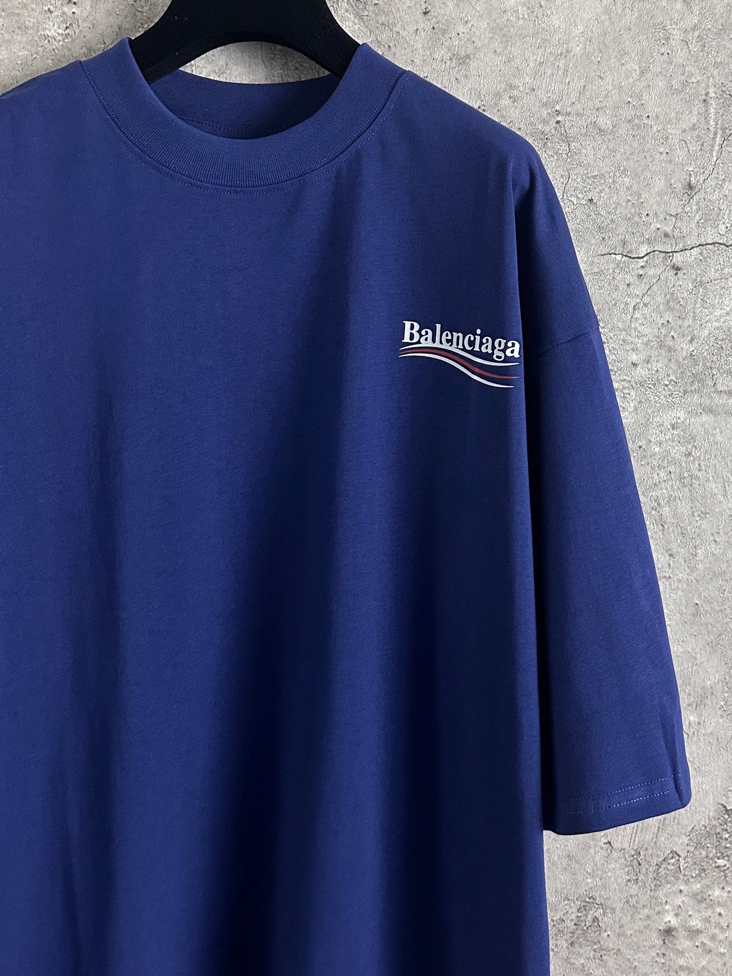 Blue Balenciaga crew-neck T-shirt with short sleeves and side chest logo embroidery/print.