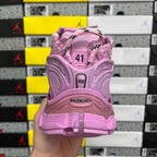 Pink sneaker heel view with BALENCIAGA branding and size 41 tag.