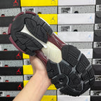 Balenciaga sneakers outsole, burgundy edge, white midsole, black tread pattern