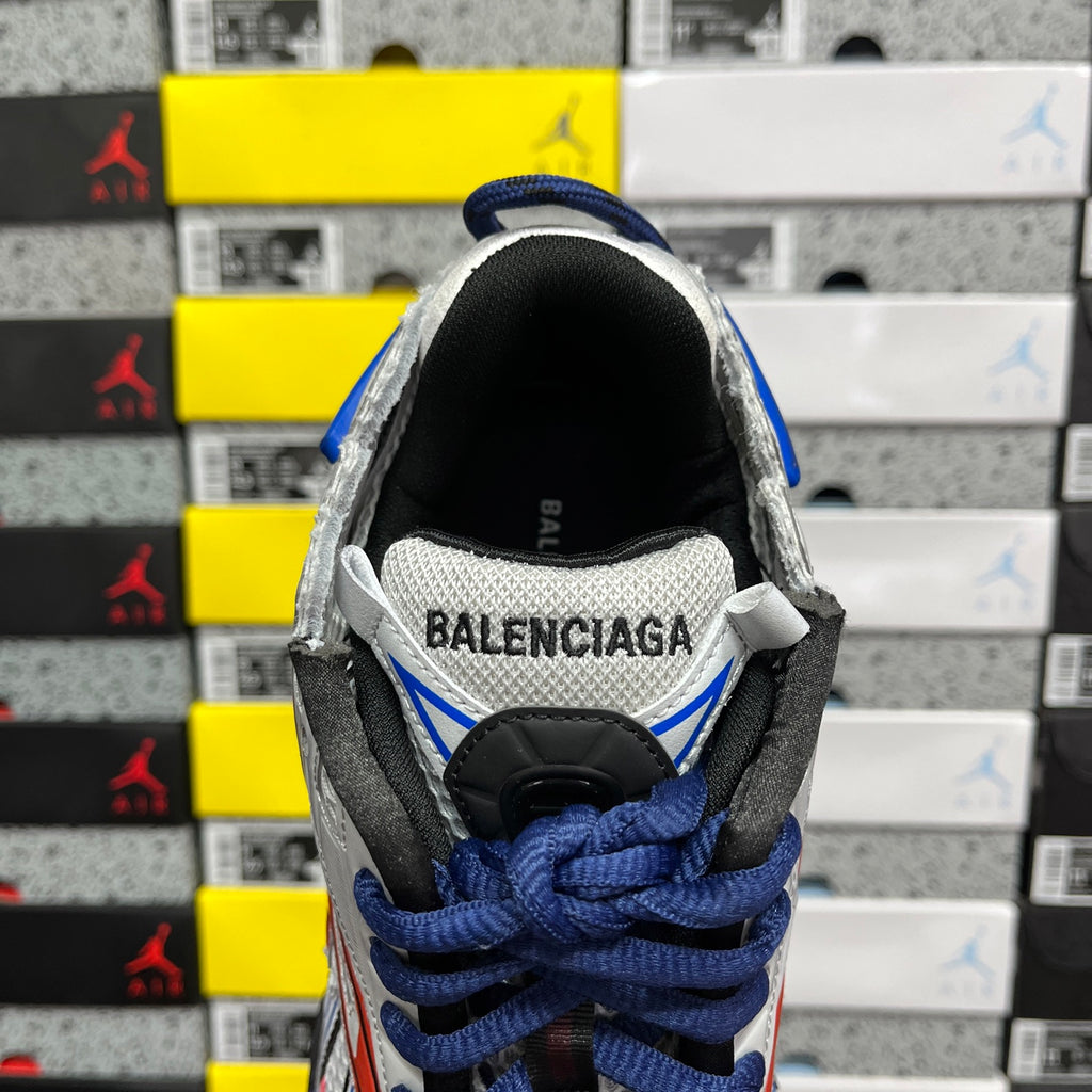 Unisex sneakers heel and collar, black lining with 'BALENCIAGA' detail and blue laces