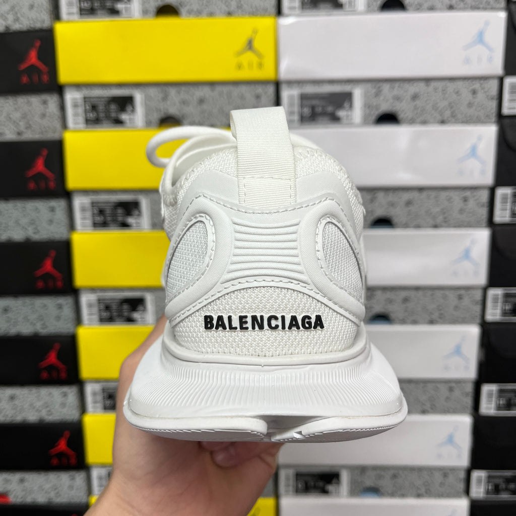 White Balenciaga sneaker with rear logo and cushioned midsole