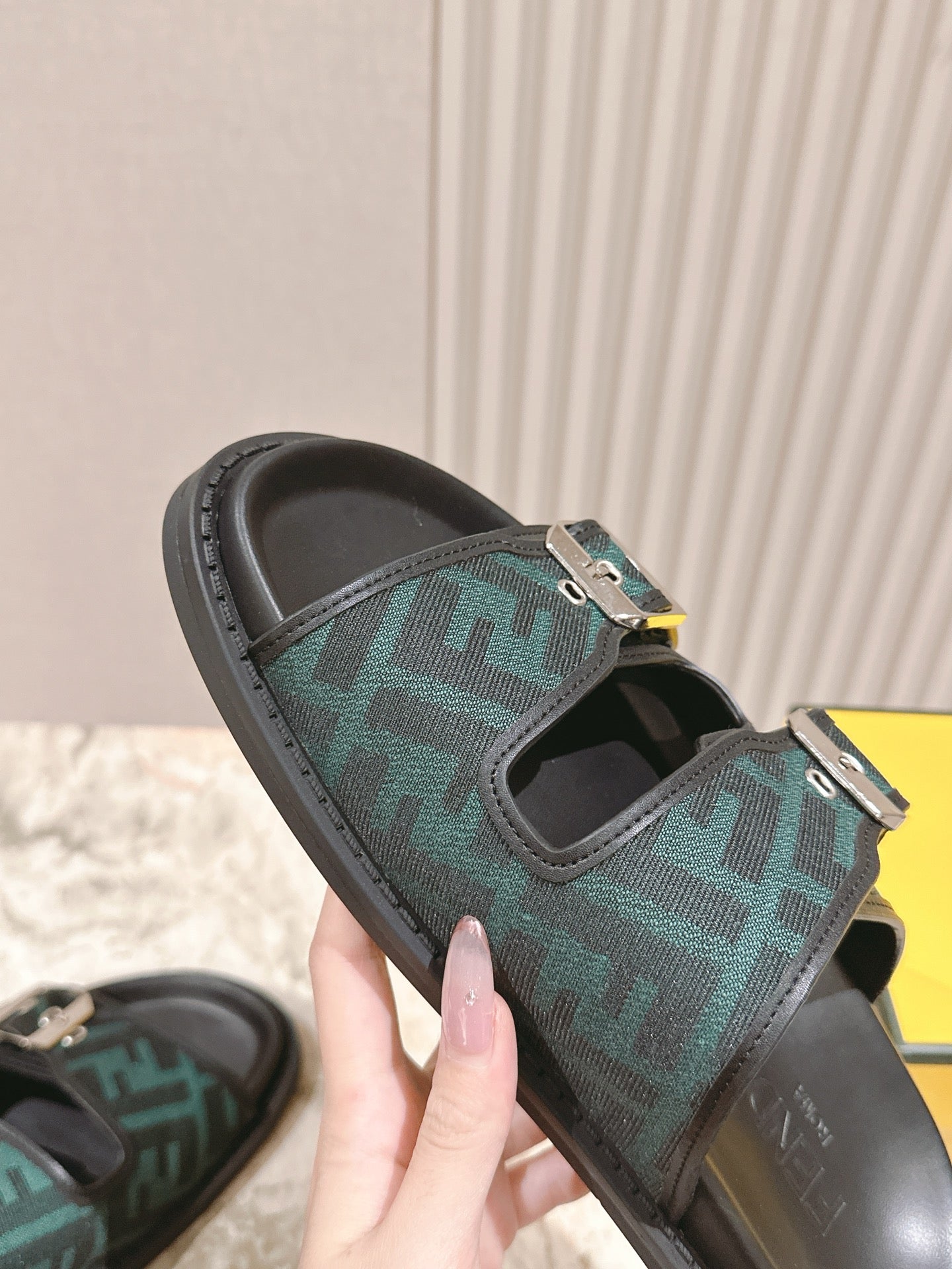 Luxury Shoes Fendi Sandals