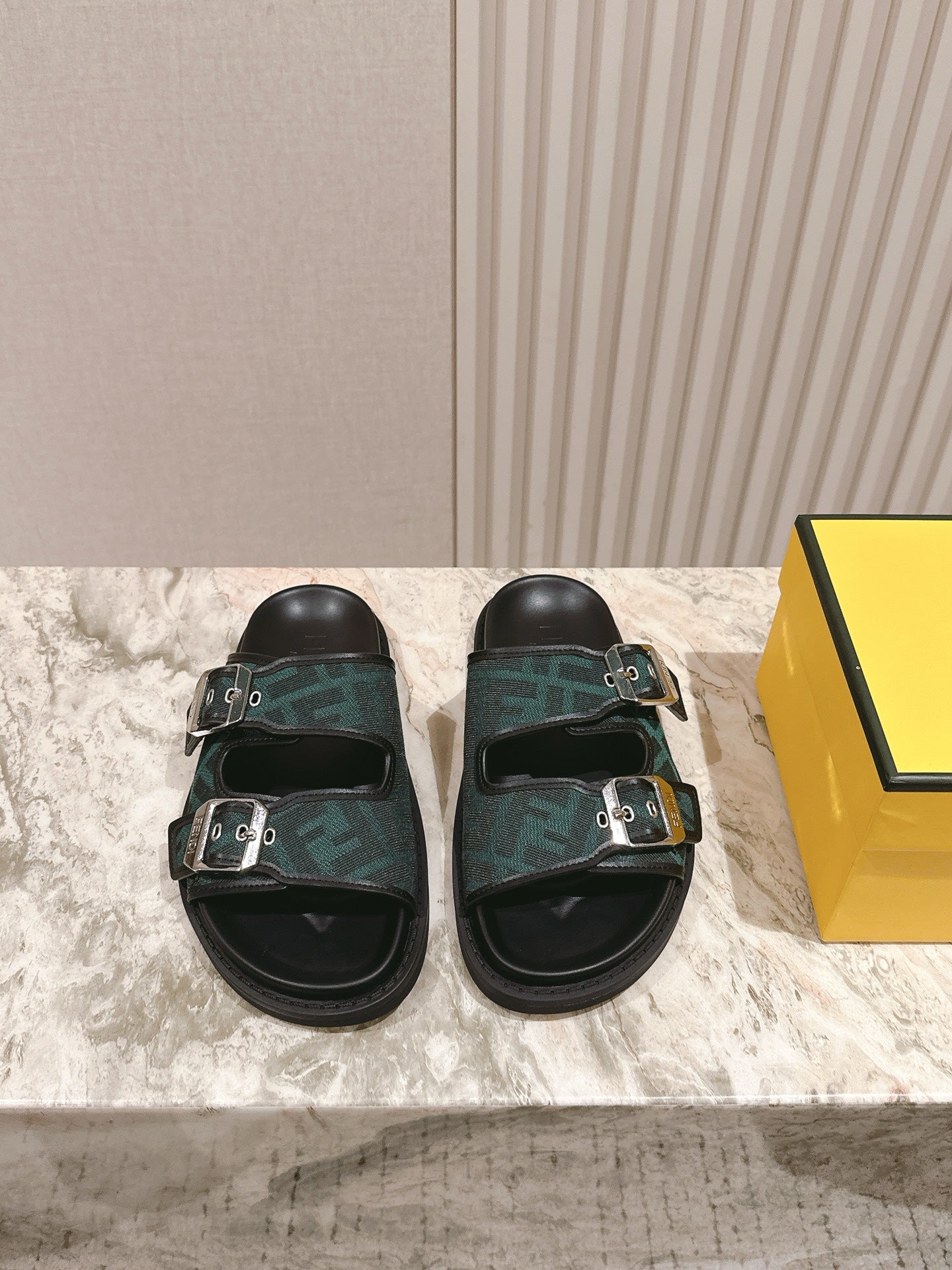 Luxury Shoes Fendi Sandals