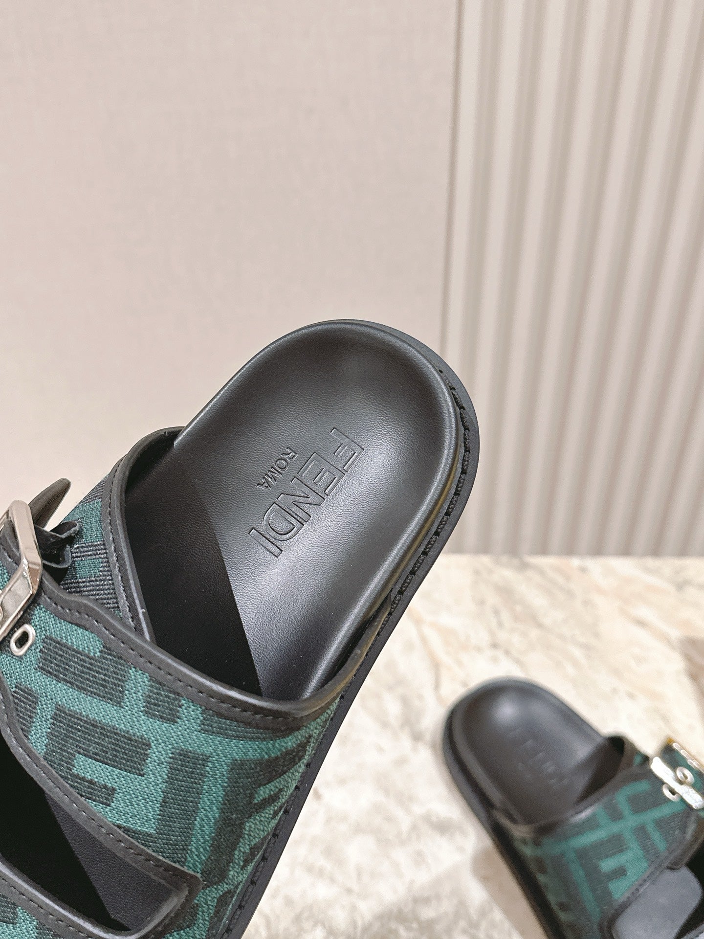 Luxury Shoes Fendi Sandals