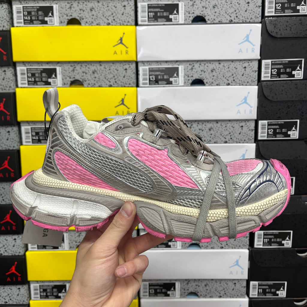 Balenciaga unisex running shoes front view, gray knit with pink panels and chunky sole