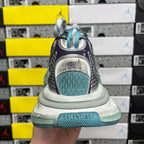 Balenciaga unisex sneaker heel with embossed “41” and “BALENCIAGA” text on teal sole