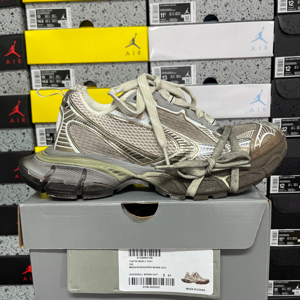 Light gray unisex sneakers, side view with woven upper and lace-up closure